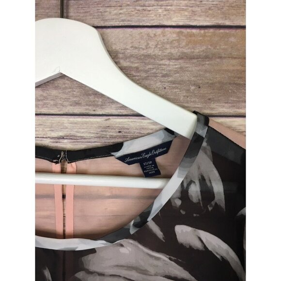 American Eagle XS Sheer Floral Shirt Top Blouse Colorblock Roses Cap Sleeve - Picture 4 of 7